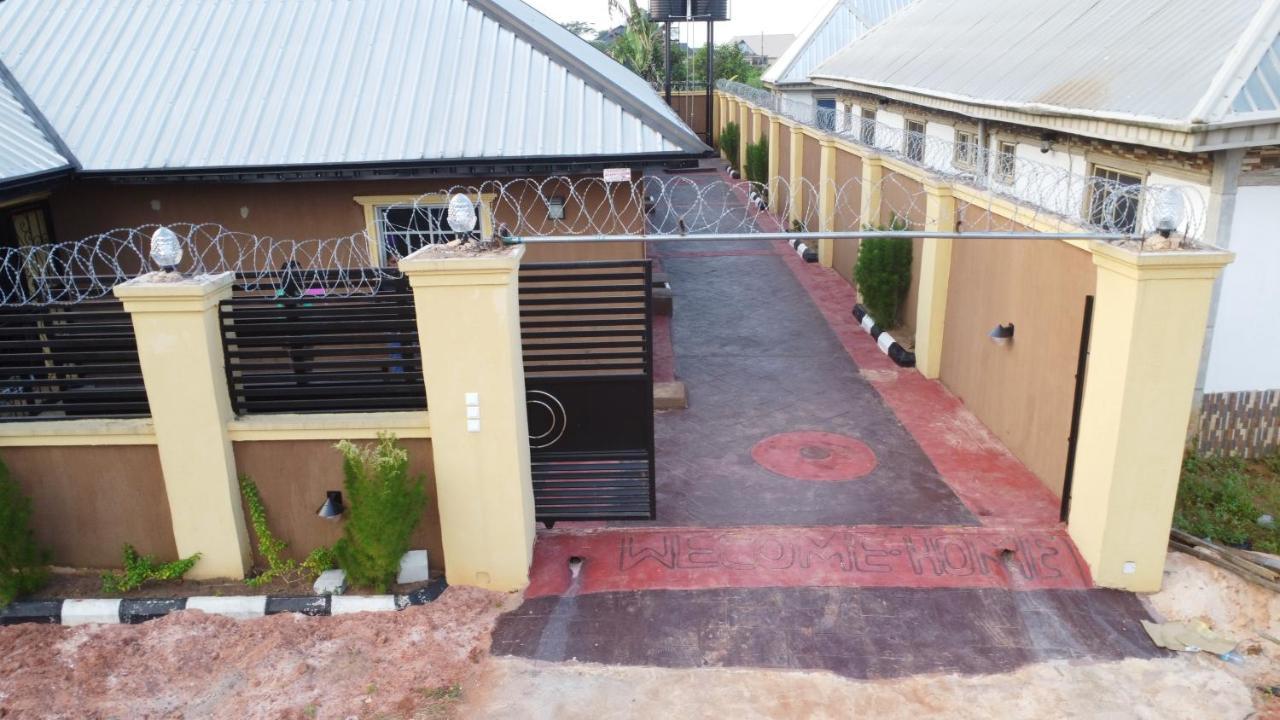 Living Green Apartments Airport Pick Up Benin-Stadt Exterior foto